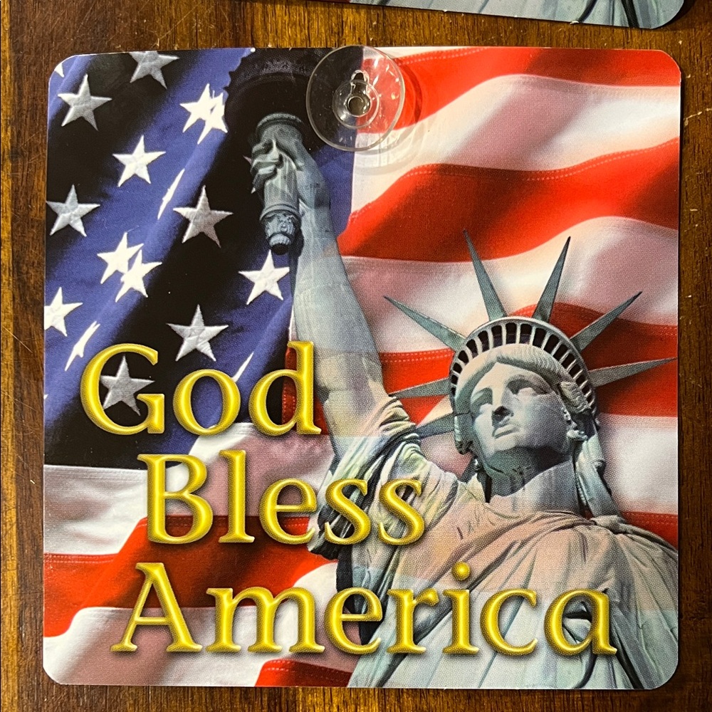 Quantity 20 Patriotic Statue of Liberty Suction Cup Window Signs
